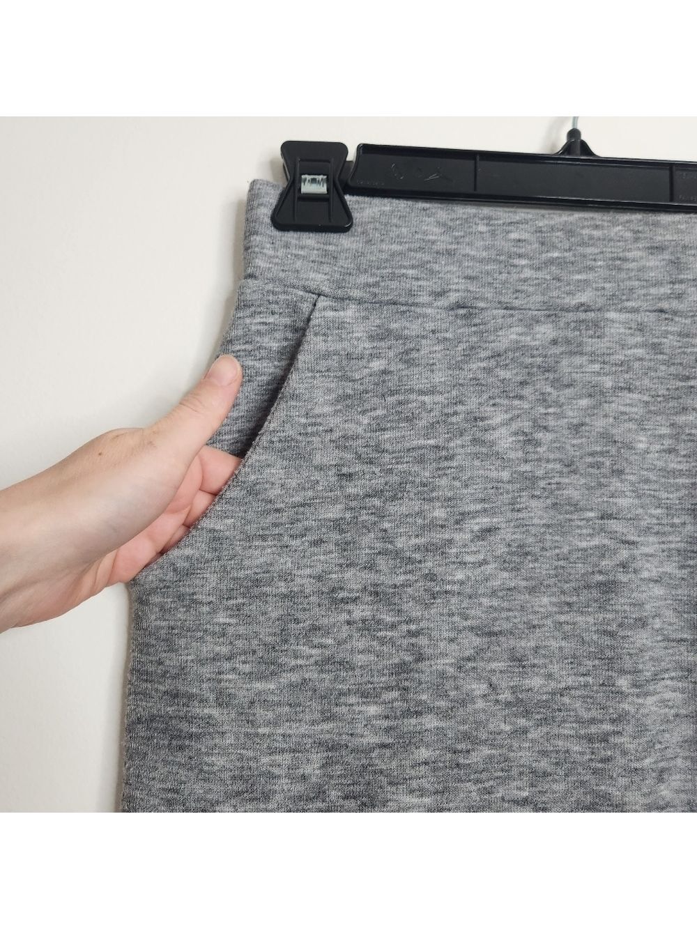 Smash + Tess Chelsea Heathered Grey Pull On Midi Length Pencil Skirt Size XS - Picture 2 of 11